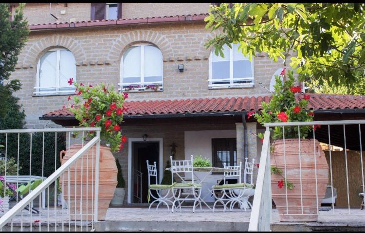 Favoloso Appartamento In Villa Monterosi Ngoại thất bức ảnh